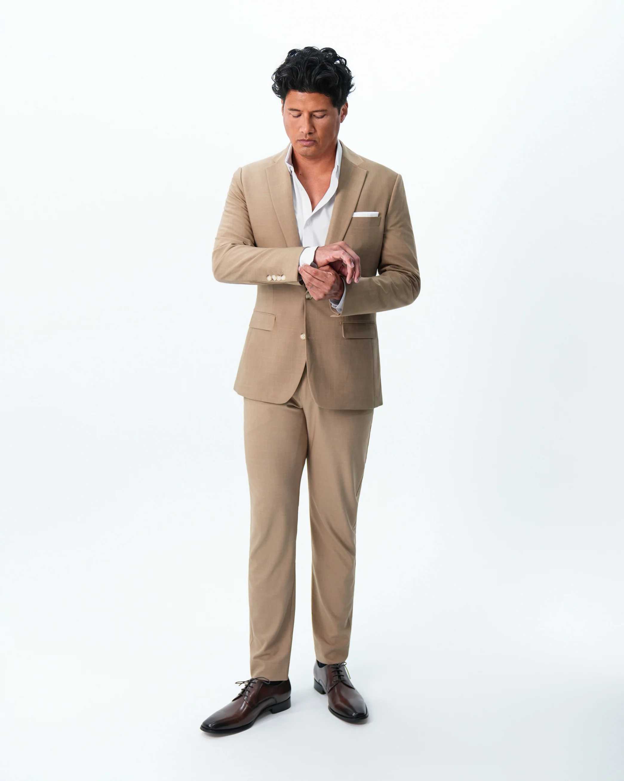Athletic Fit Stretch Suit - Heathered Sand