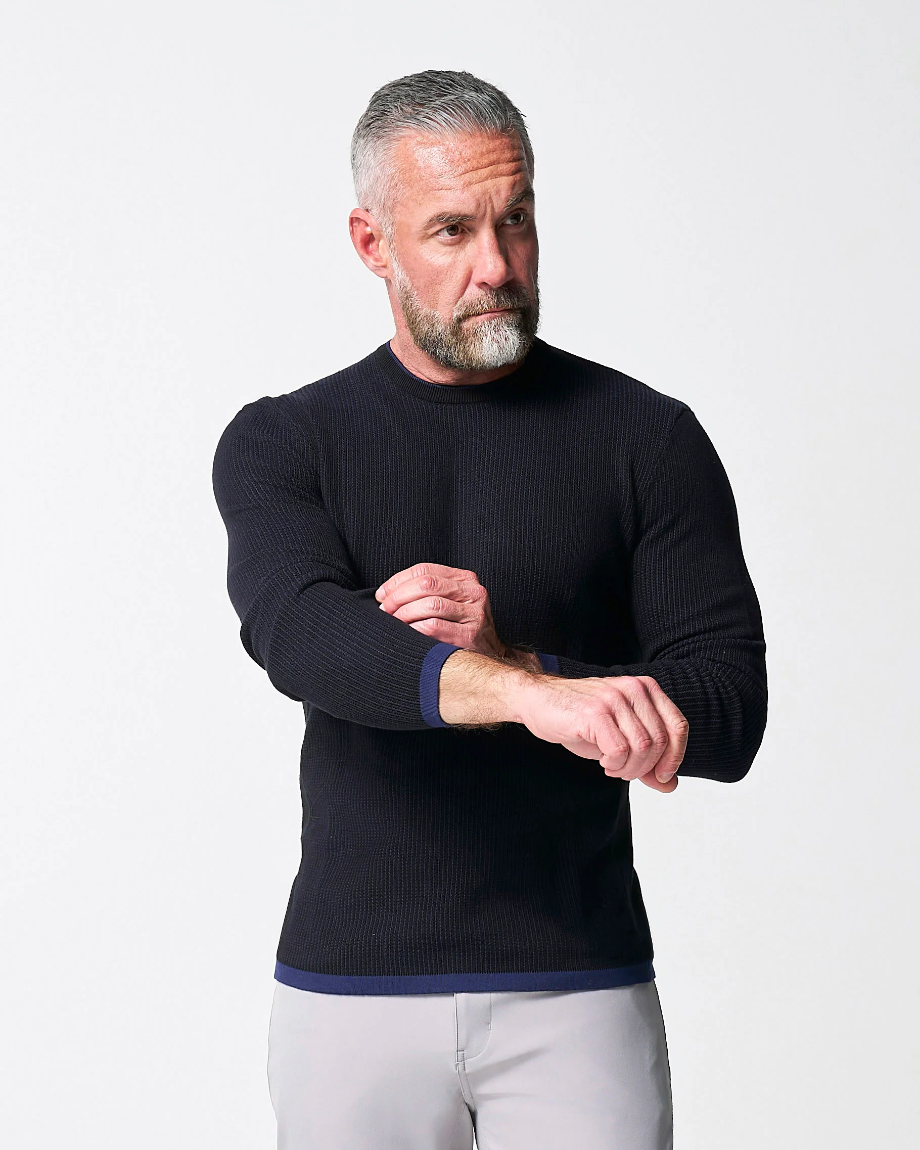 Lightweight Ribbed Knit Crewneck Sweater - Navy & Black - Image 4